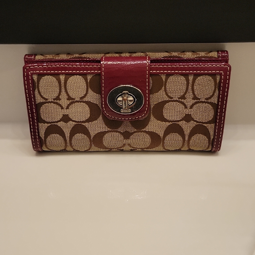 Coach Brown and Burgundy/Pink Wallet Signature Collection - Picture 14 of 14